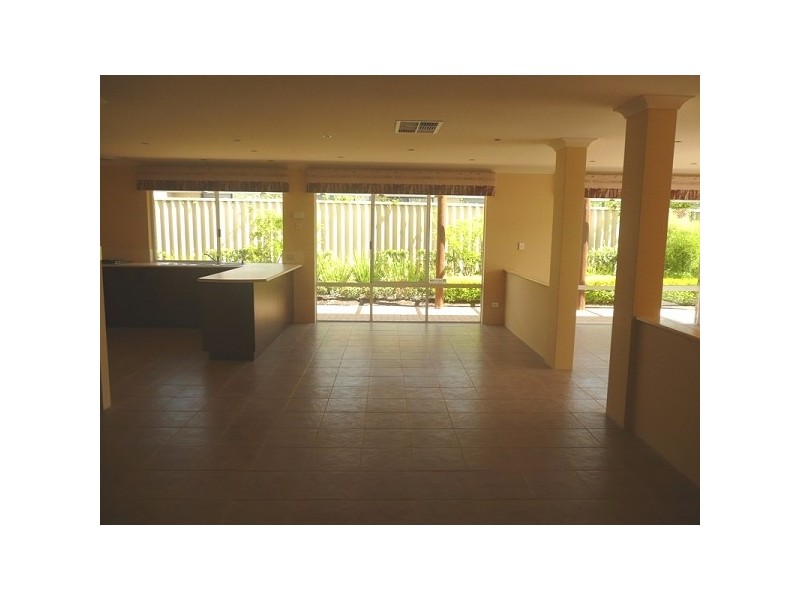 17 Chilworth Road, Butler WA 6036