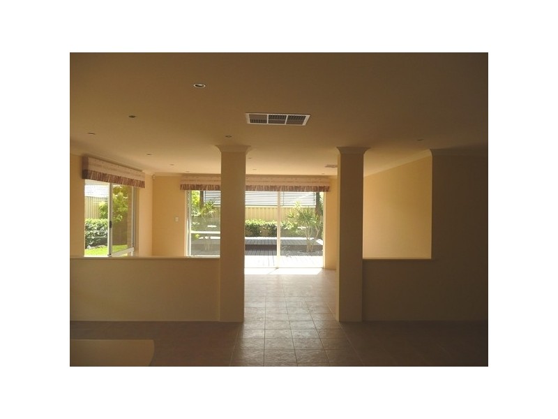 17 Chilworth Road, Butler WA 6036