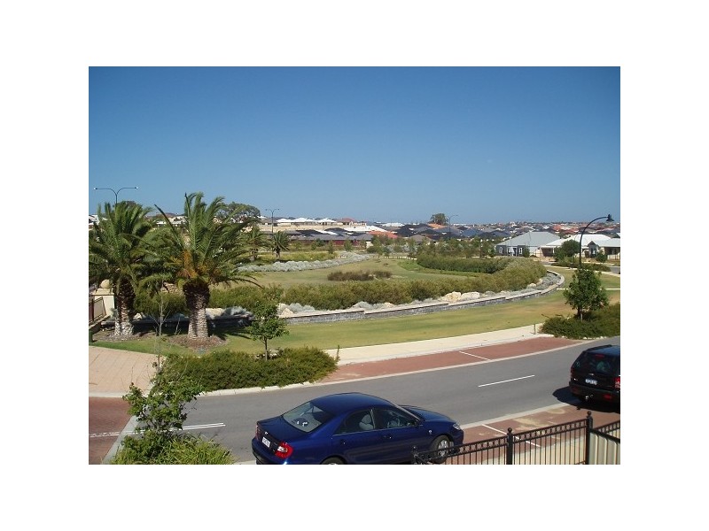 25 Santa Clara Crescent, Clarkson WA 6030