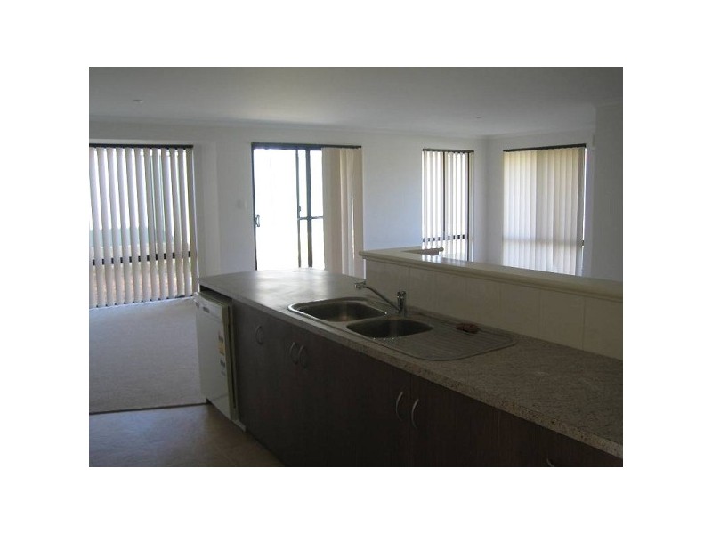 15 Grand Paradiso Parade, Merriwa WA 6030