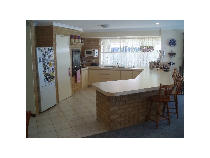 21 Serpentine Gardens, Clarkson WA 6030
