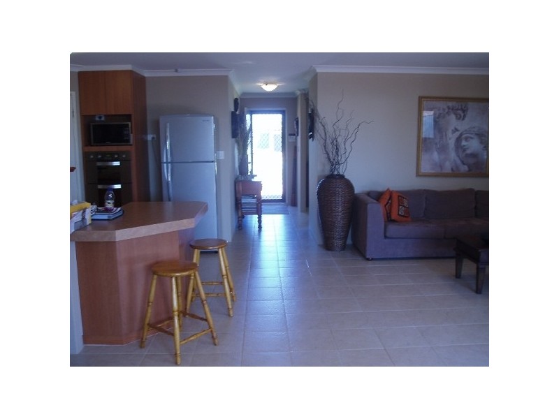 8 Hardwood Turn, Merriwa WA 6030