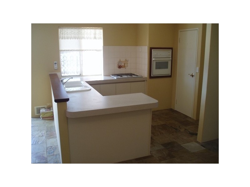 10 Sandon Elbow, Merriwa WA 6030