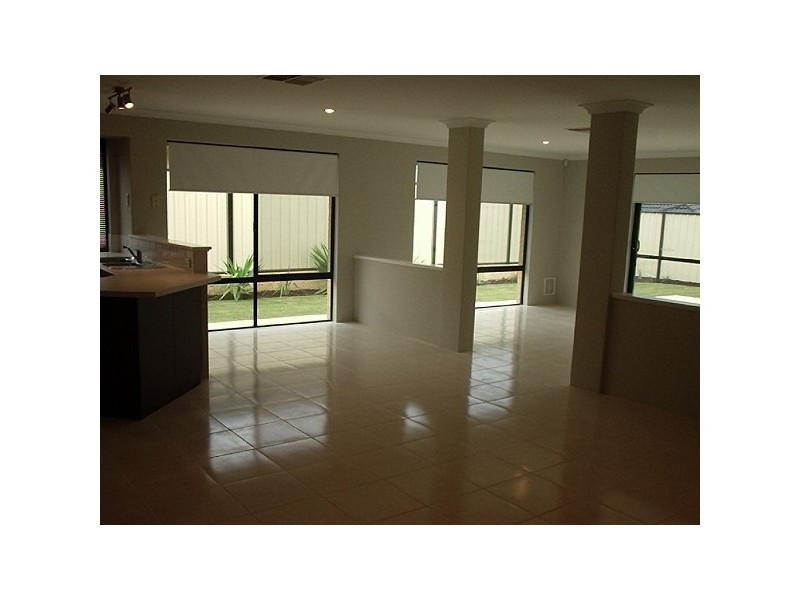 8 Utica Terrace, Clarkson WA 6030