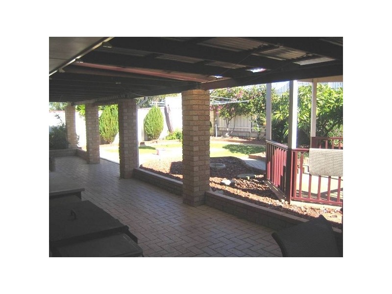 49 Stradbroke Gardens, Ridgewood WA 6030