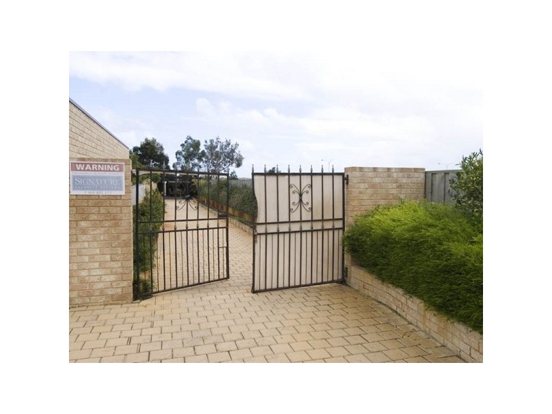 10 Daydream Way, Ridgewood WA 6030