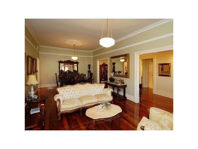 27 Tees Court, Mindarie WA 6030