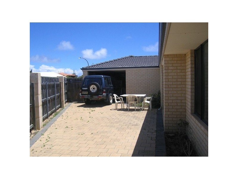 4 Lambasa Way, Mindarie WA 6030