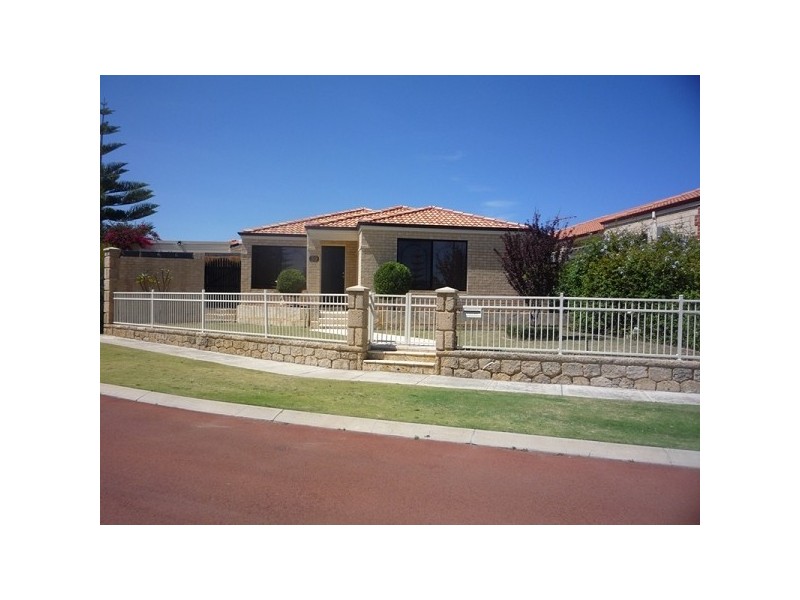 39 Kin Bay Entrance, Mindarie WA 6030