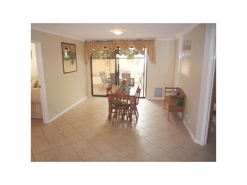 39 Kin Bay Entrance, Mindarie WA 6030