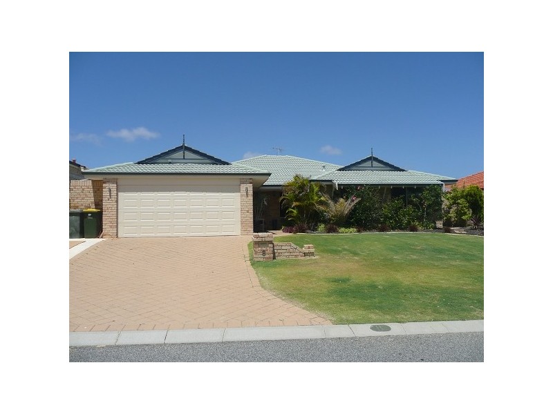8 Ostend Parade, Mindarie WA 6030