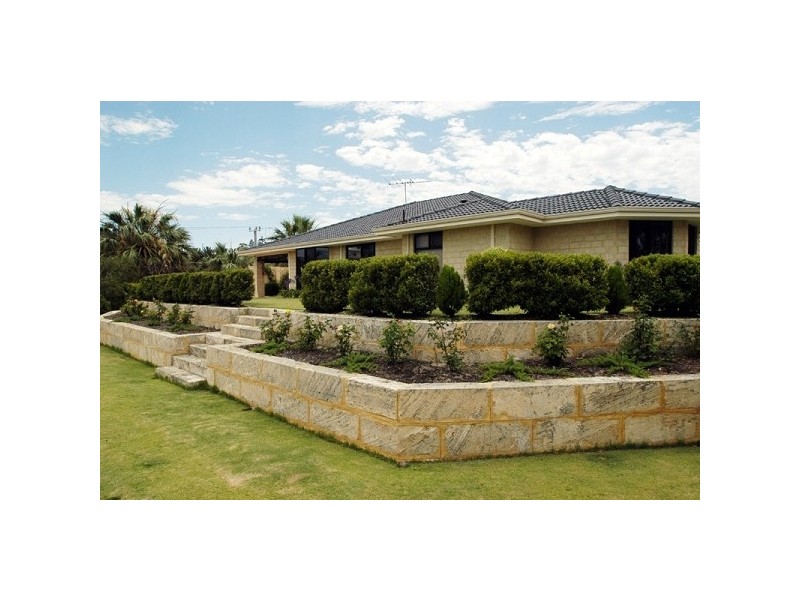 14 Crofton Cove, Mindarie WA 6030