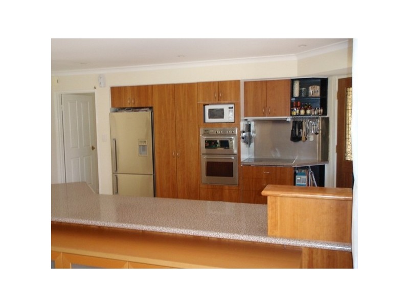 16 Macnaughton Crescent, Kinross WA 6028