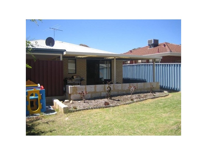 95 St Barnabas Blvd, Quinns Rocks WA 6030