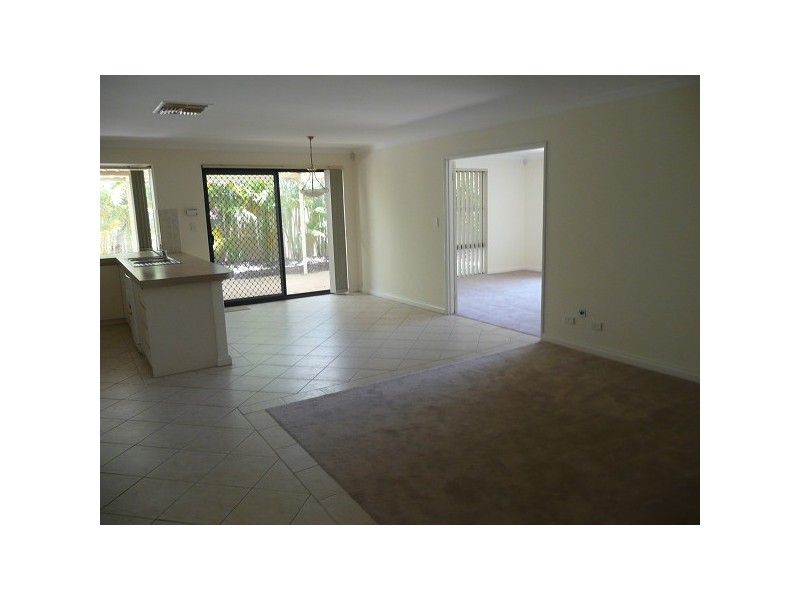 22 Wishaw Loop, Kinross WA 6028