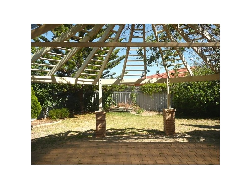 5 Sunvest Place, Merriwa WA 6030