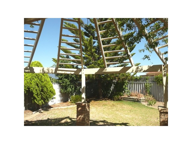 5 Sunvest Place, Merriwa WA 6030