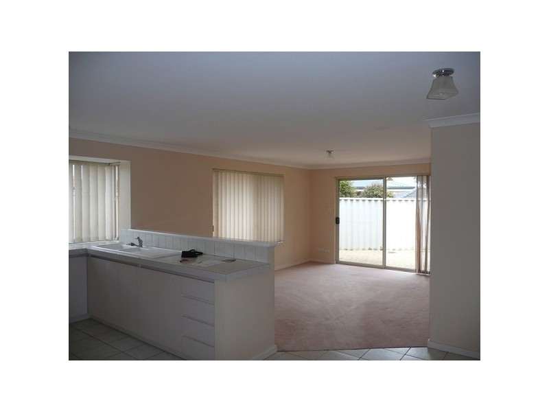 25 Gardiner Heights, Kinross WA 6028