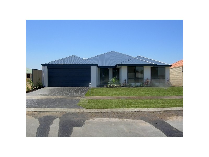 19 Egretta Road, Tapping WA 6065