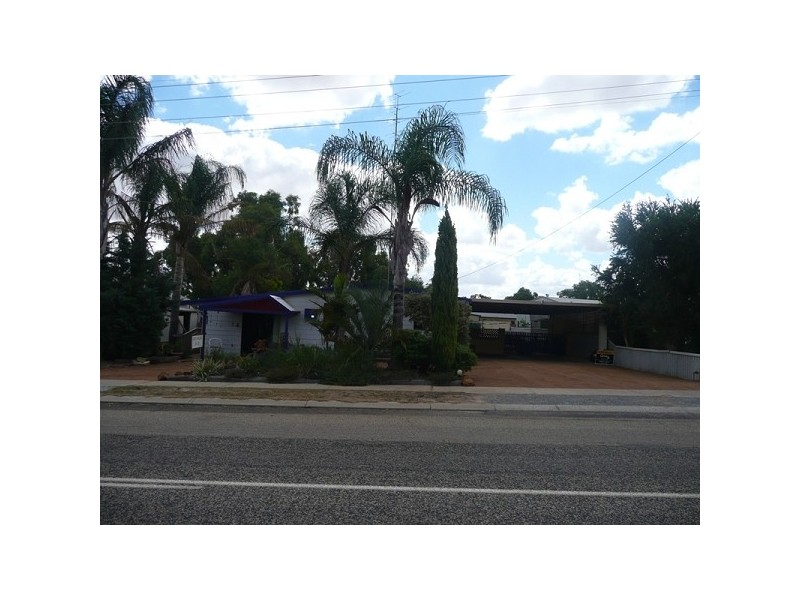 13 Yulgering Road, Calingiri WA 6569