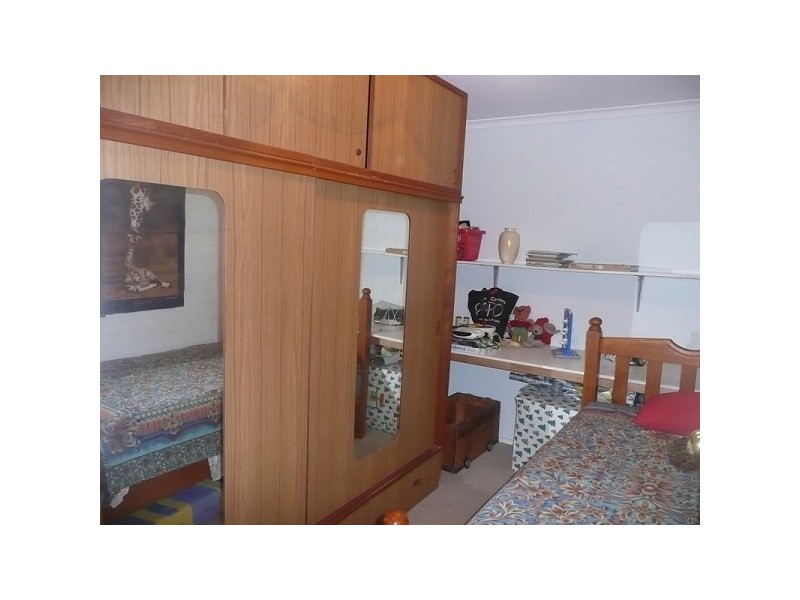 13 Yulgering Road, Calingiri WA 6569