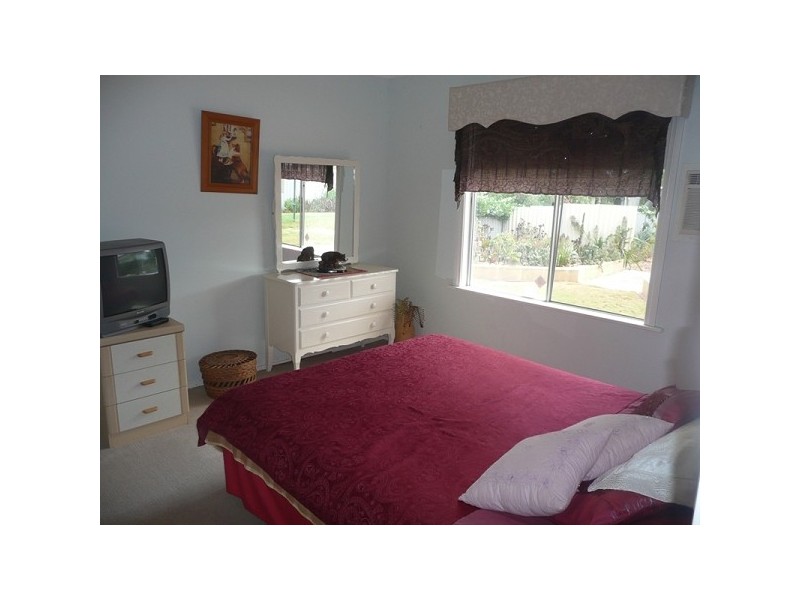 13 Yulgering Road, Calingiri WA 6569