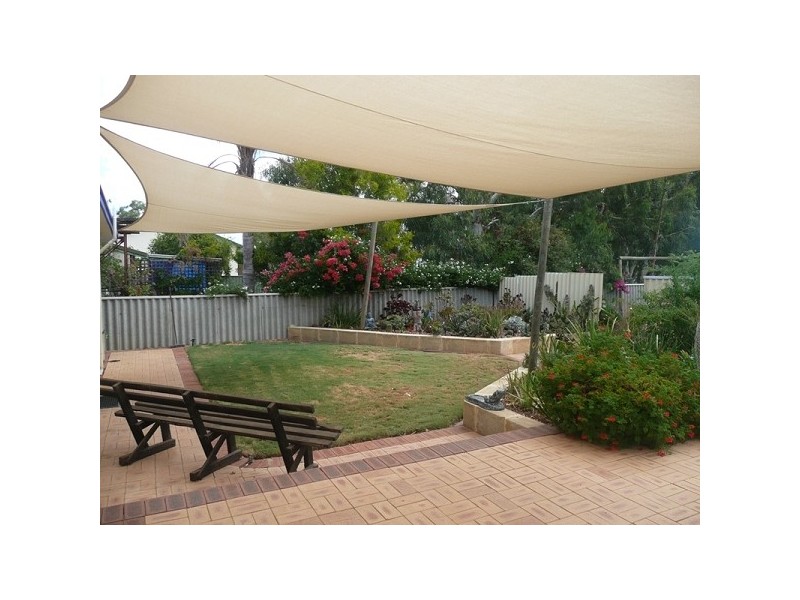 13 Yulgering Road, Calingiri WA 6569