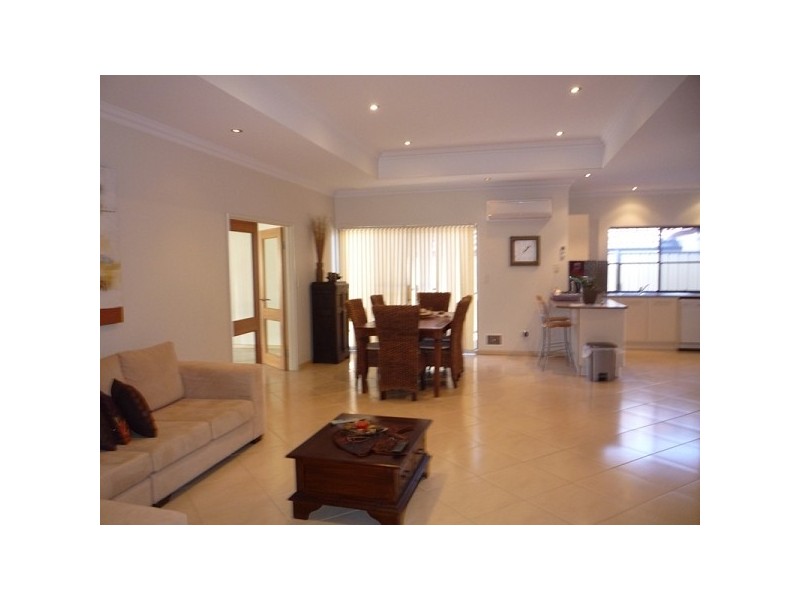 28 Liberty Drive, Clarkson WA 6030