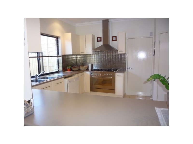 28 Liberty Drive, Clarkson WA 6030