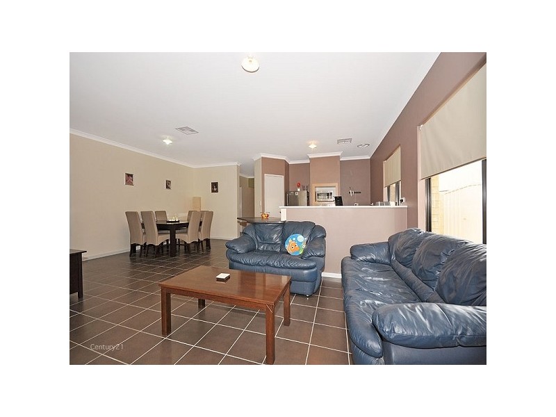 38 Riverlinks Drive, Clarkson WA 6030