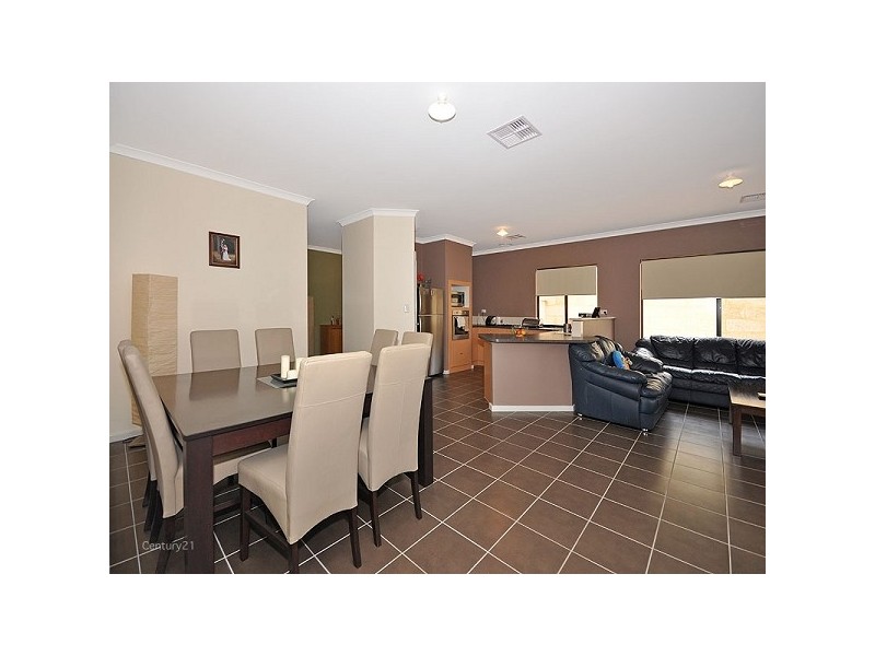 38 Riverlinks Drive, Clarkson WA 6030