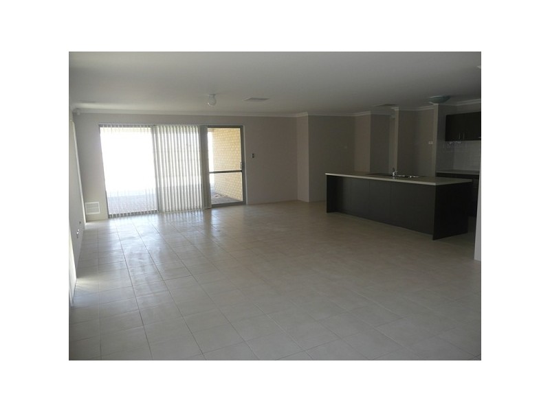 3 Granite Place, Yanchep WA 6035