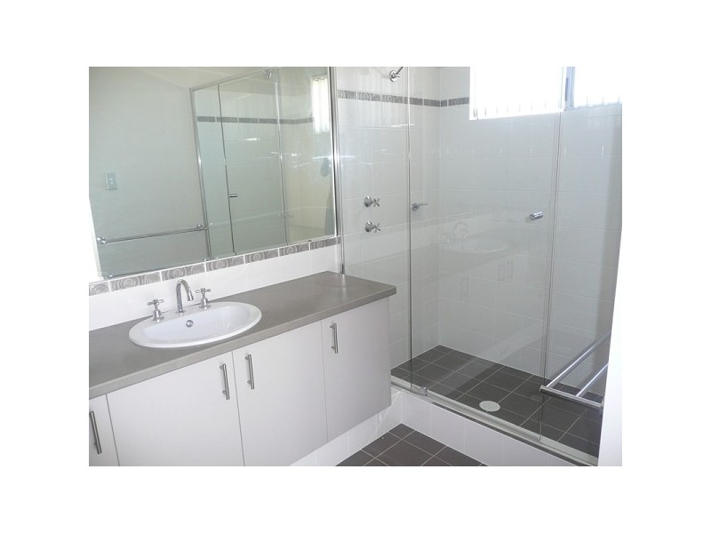 3 Granite Place, Yanchep WA 6035