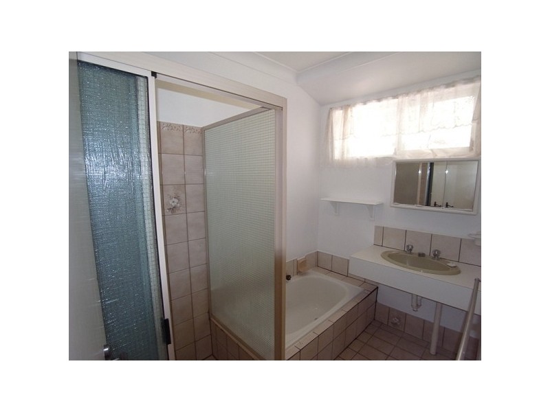 27 Siren Road, Heathridge WA 6027