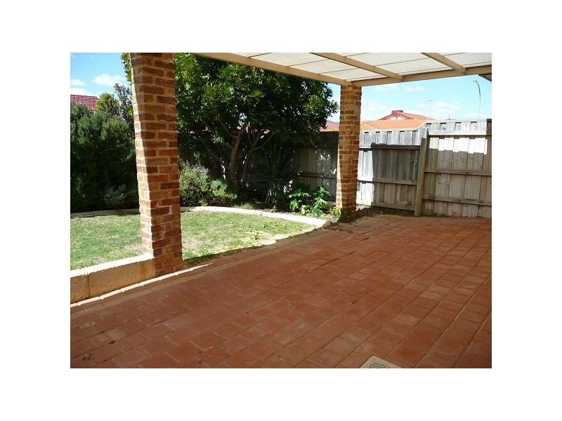 27 Limetree Circuit, Mindarie WA 6030