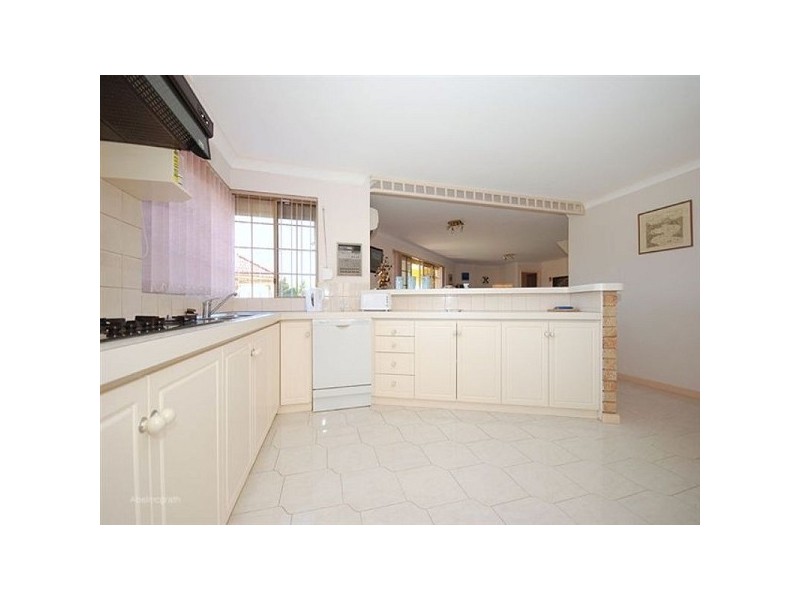 138 Southern Cross Circle, Ocean Reef WA 6027