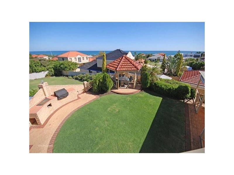 138 Southern Cross Circle, Ocean Reef WA 6027
