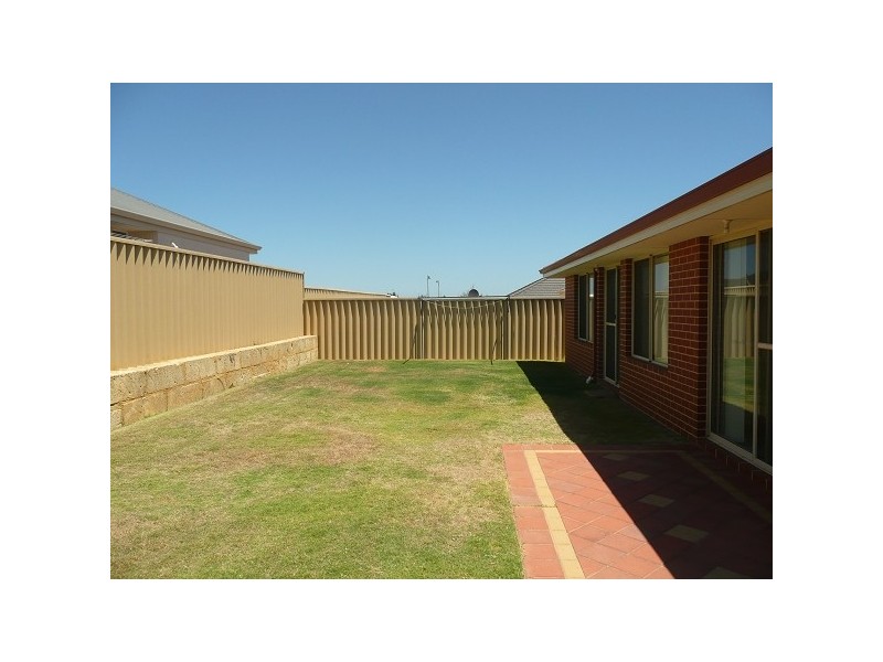 48 Sanderstead Loop, Butler WA 6036