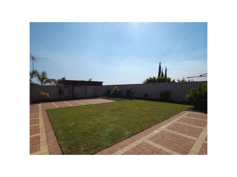 74 St Barnabas Boulevard, Quinns Rocks WA 6030