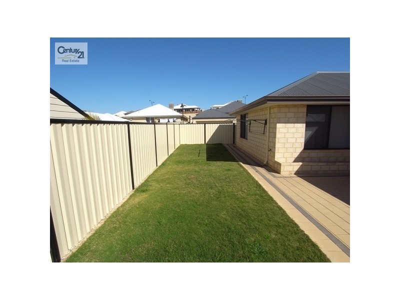 6 Kawana Place, Clarkson WA 6030