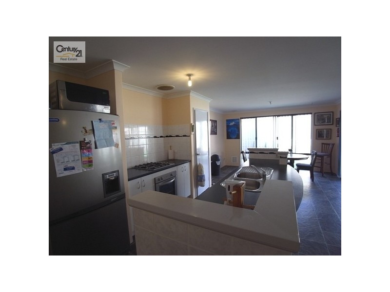 10 Vanderlin Crescent, Ridgewood WA 6030