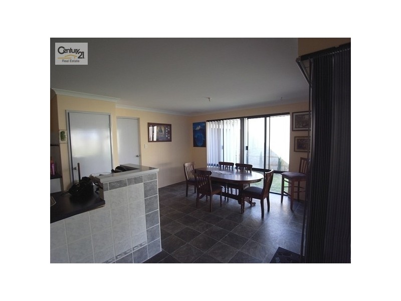 10 Vanderlin Crescent, Ridgewood WA 6030