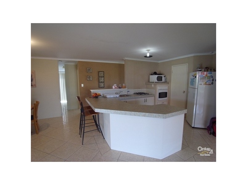 17 Wester Crescent, Quinns Rocks WA 6030