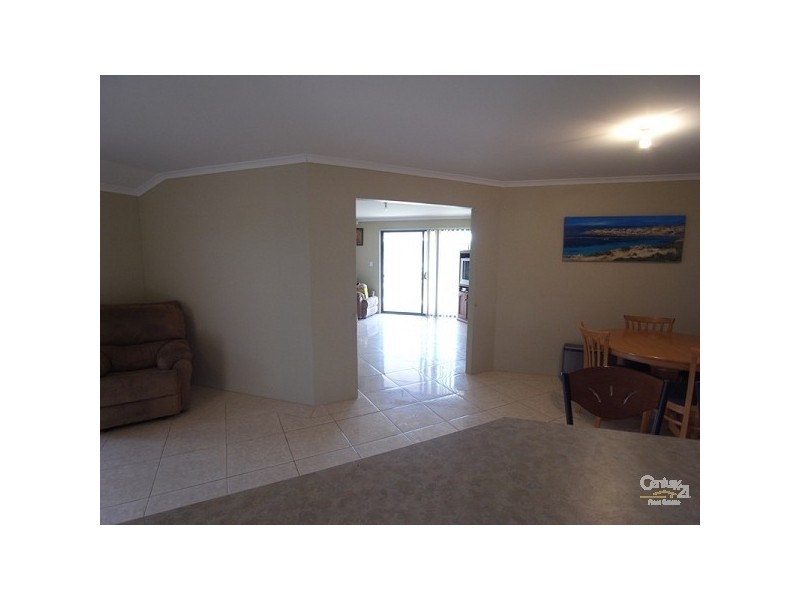 17 Wester Crescent, Quinns Rocks WA 6030