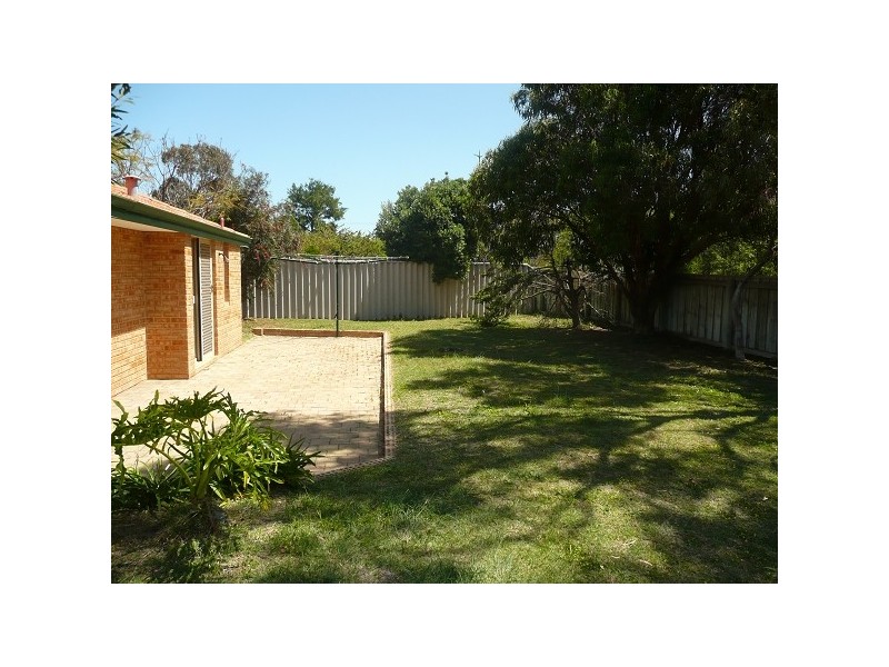 18 Serpentine Gardens, Clarkson WA 6030