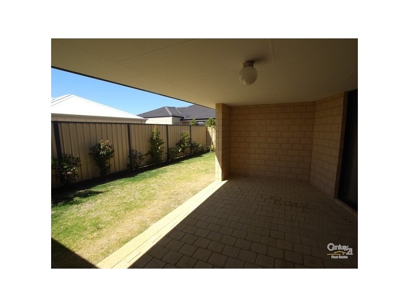 14 Triller Bend, Tapping WA 6065