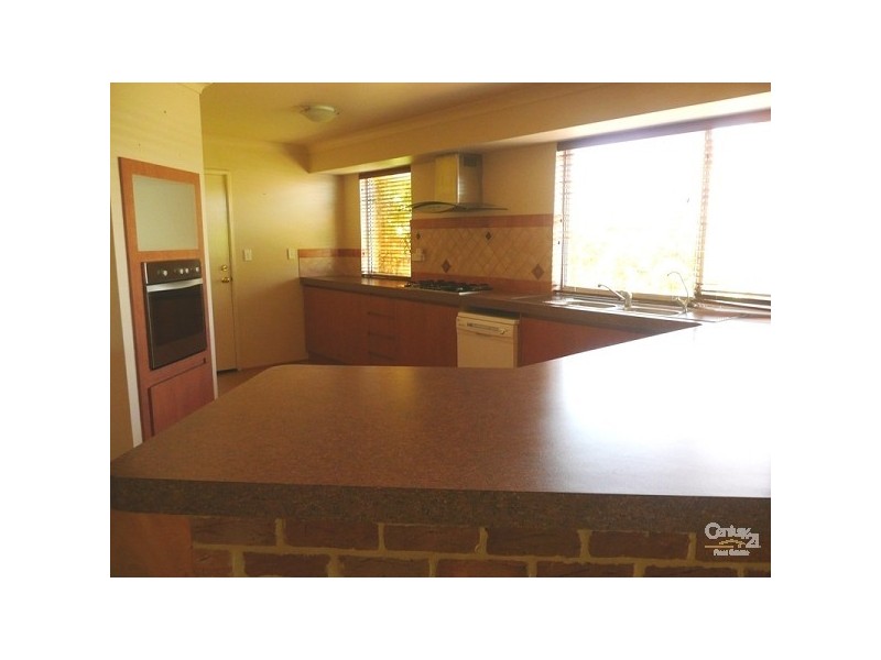 5 Shropshire Cresent, Butler WA 6036