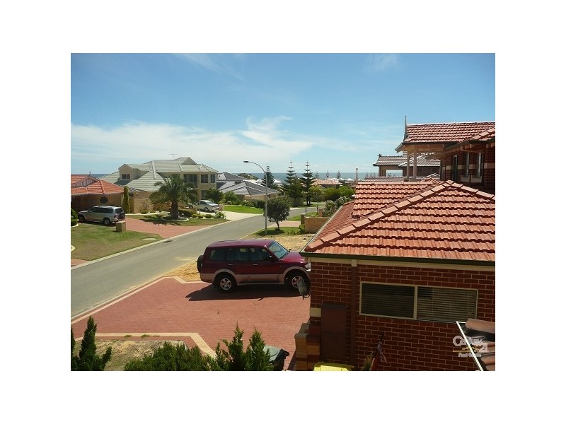 12 Ramsgate Retreat, Mindarie WA 6030