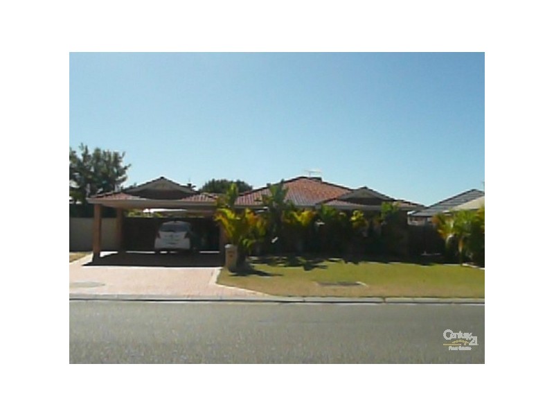 18 Rothesay heights, Mindarie WA 6030