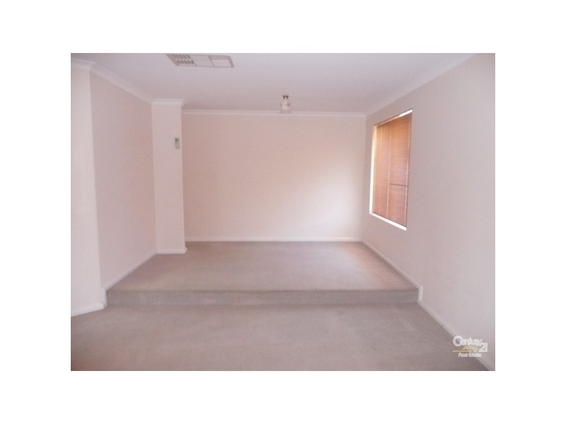 18 Rothesay heights, Mindarie WA 6030